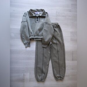 New Sage Green Quarter Zip Sweatsuit Set Size S